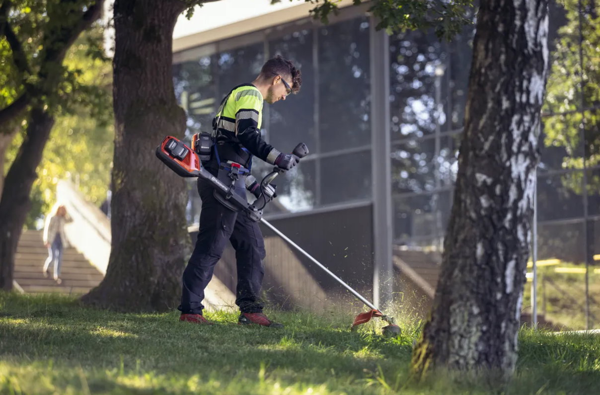 Husqvarna 525iRXT bez akumulátoru a nabíječky