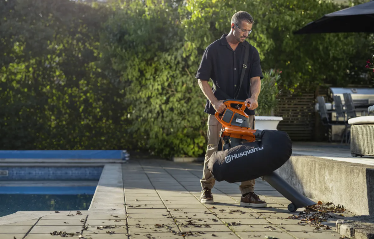 Husqvarna 120iBV s akumulátorem a nabíječkou