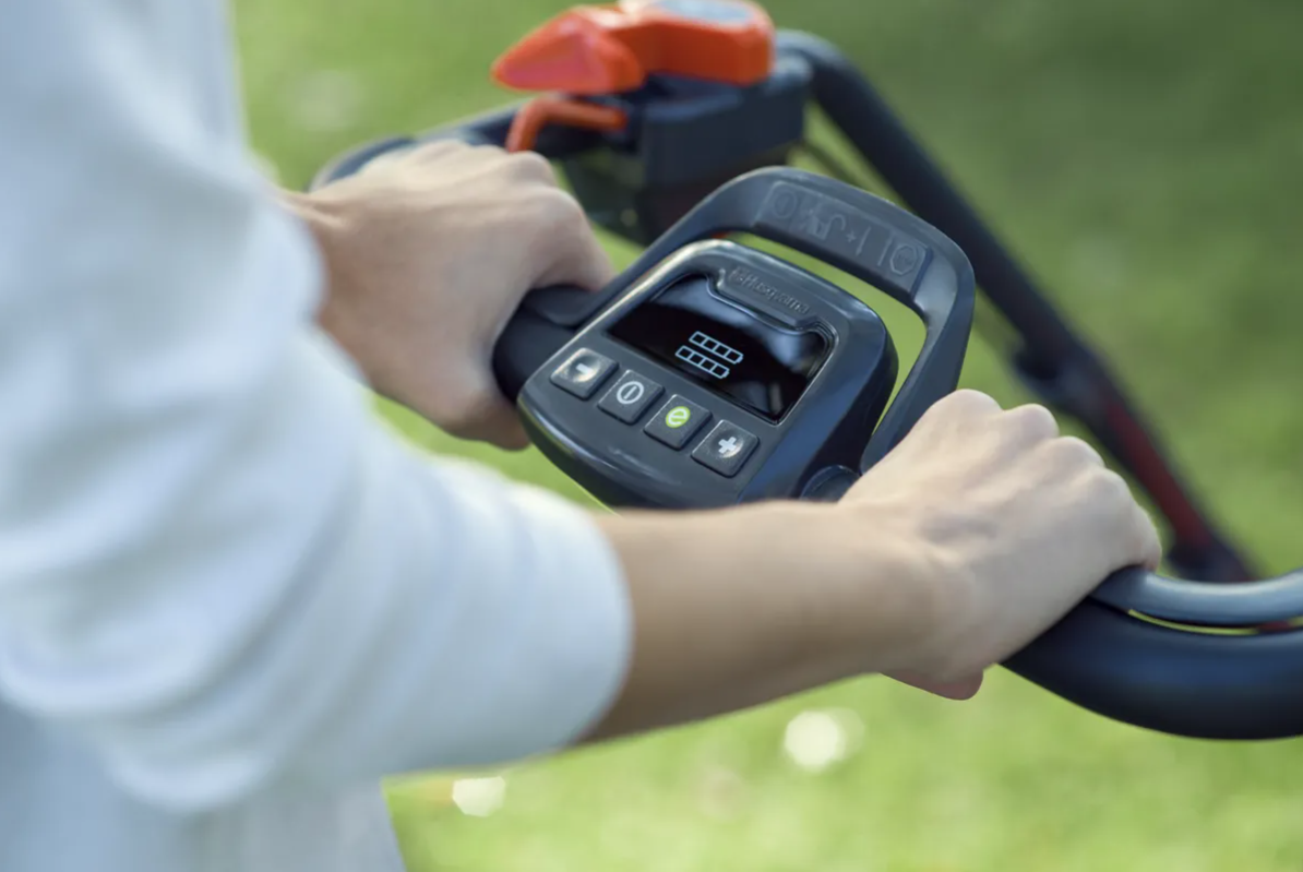 Husqvarna LC 353iVX bez akumulátoru a nabíječky