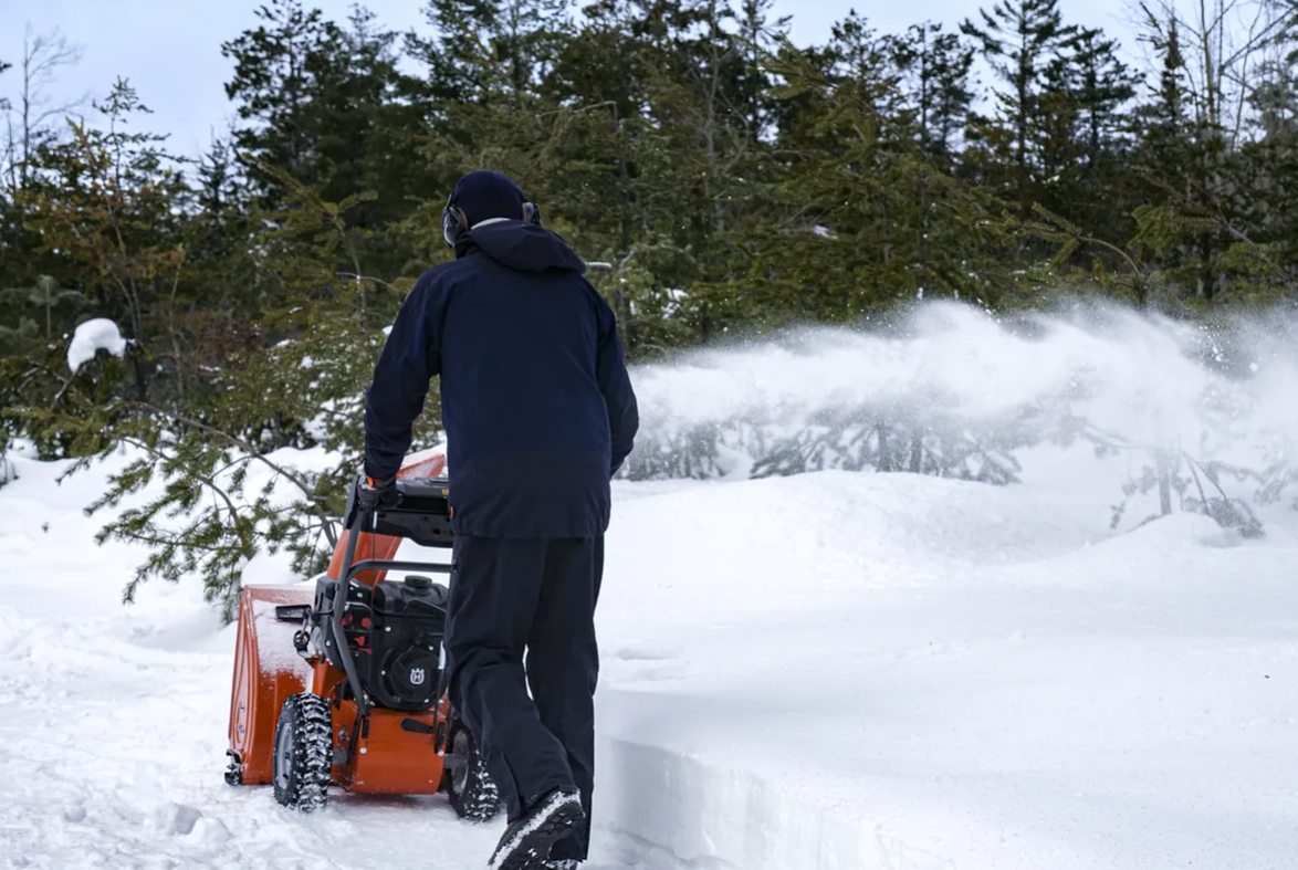 HUSQVARNA ST 124