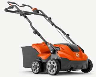 HUSQVARNA S 138i s akumulátorem a nabíječkou